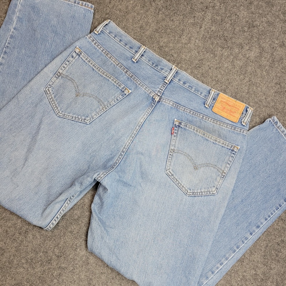 Levi 550 Jeans Mens 38x34 Blue Denim Light Wash Grunge Straight Leg Streetwear